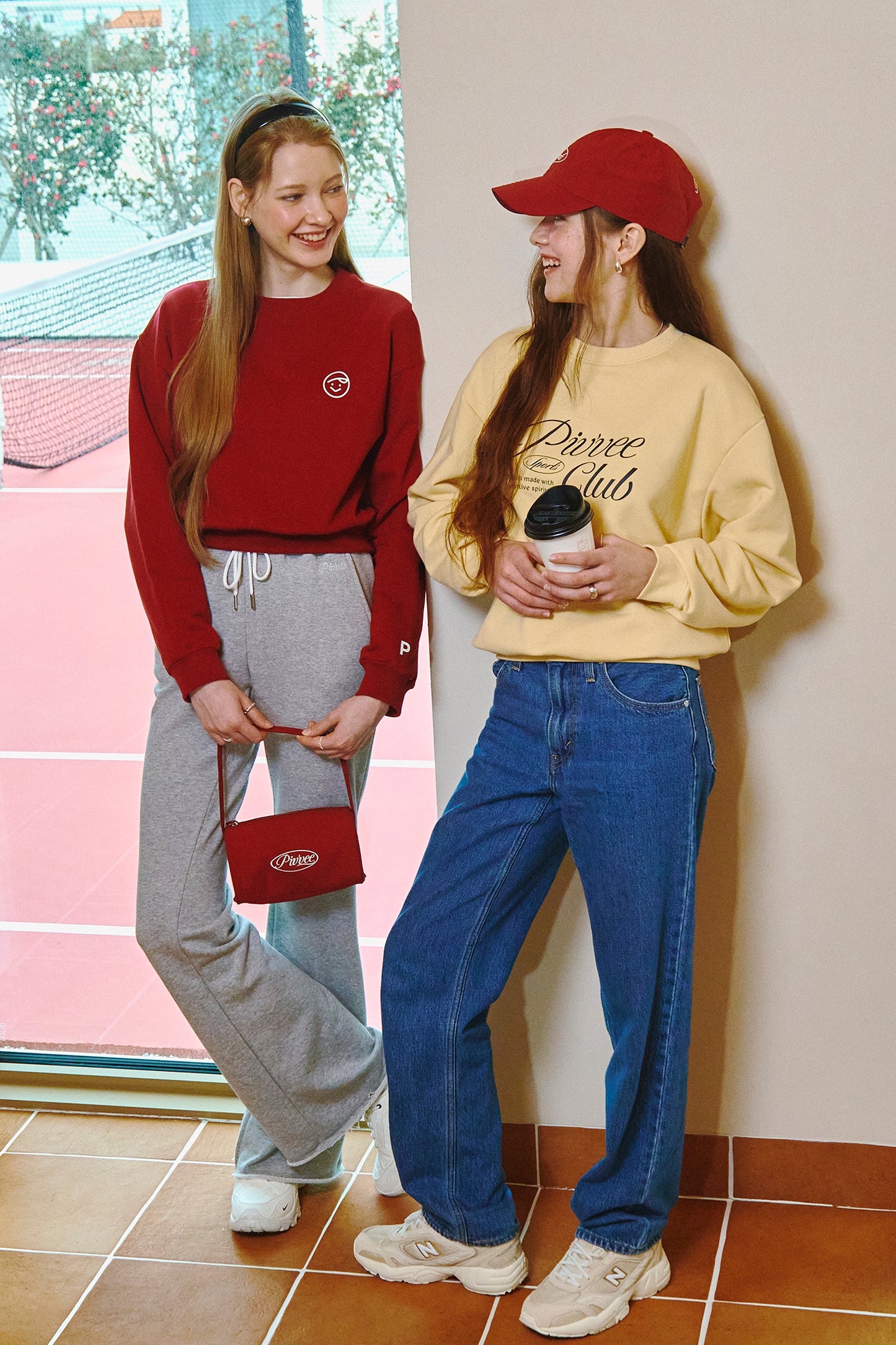 piv'vee smiley sweatshirt - the golf season | one stop for your golf shopping!