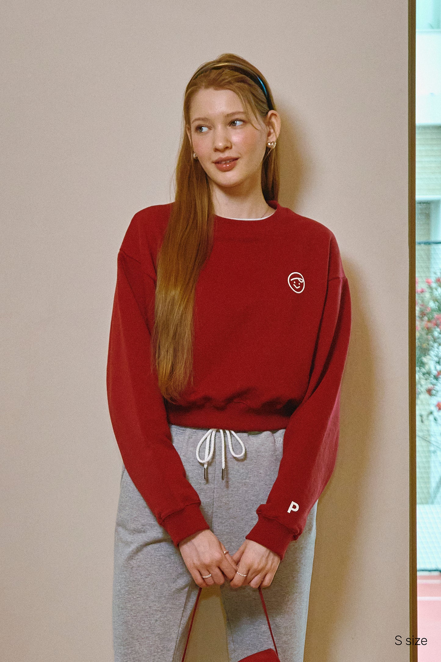 piv'vee smiley sweatshirt - the golf season | one stop for your golf shopping!