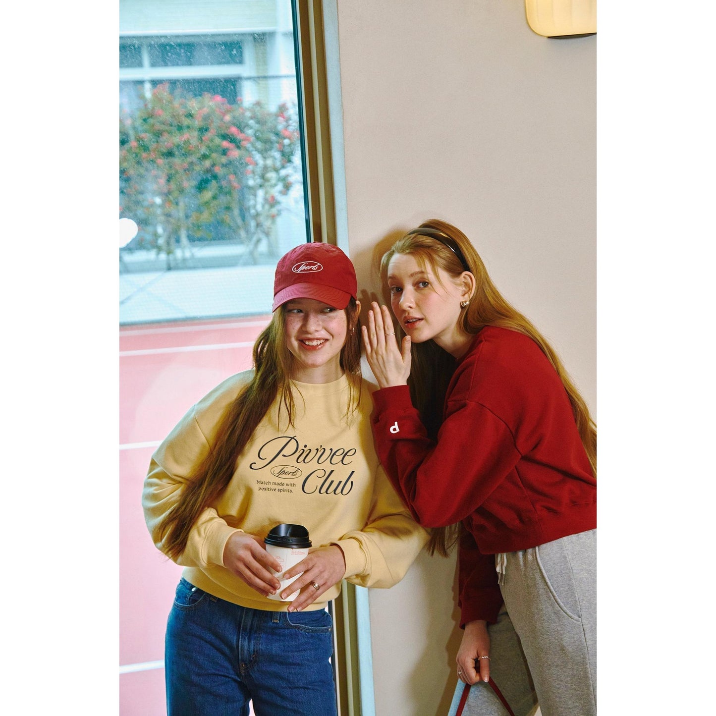 piv'vee casual sweatshirt in yellow with stylish graphic design for everyday wear