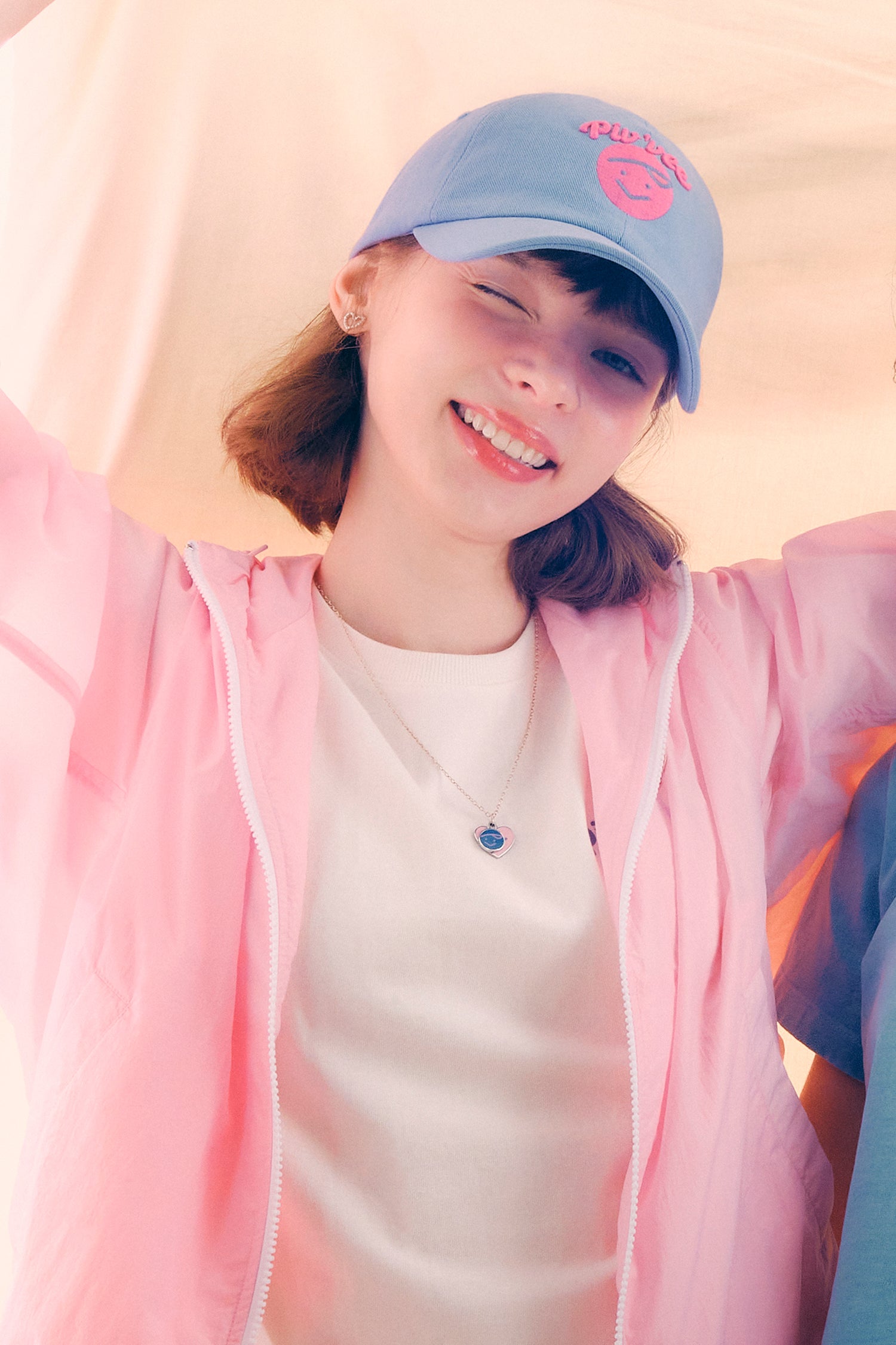 Piv'vee UV shield windbreaker - The Golf Season | One Stop for Your Golf Shopping!